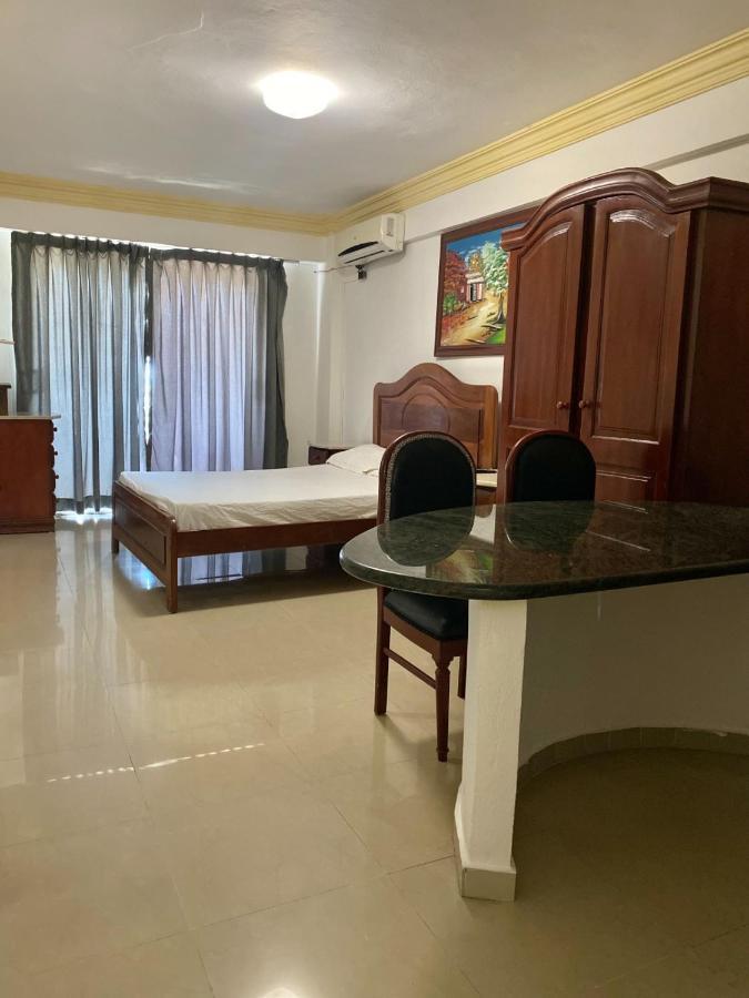 Aparta Hotel Caribe Paraiso Хуан-Доліо Екстер'єр фото